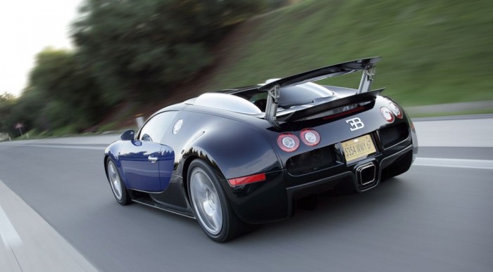 408 km/óra a Veyron végsebessége