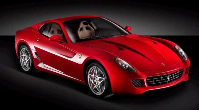 Sokat kell várni a Fioranora is