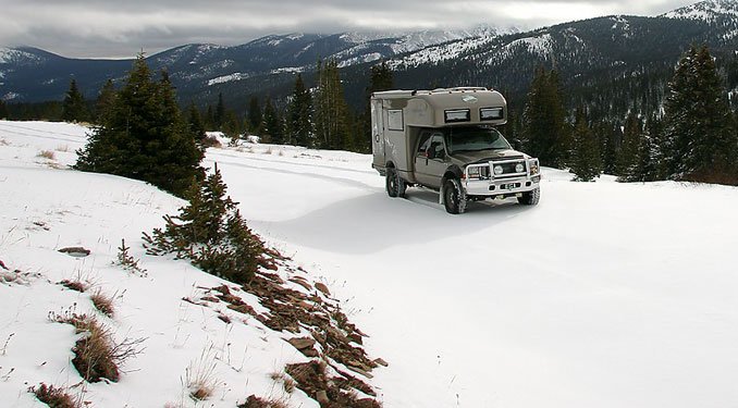 Jeep Rubicon franciaággyal 7