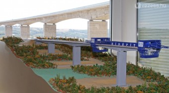 Új híd egy hónapon belül