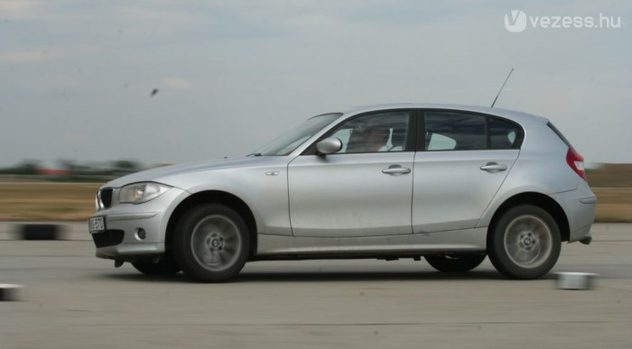 Álomfinom a kormánya, mert nem hajt az első kerék