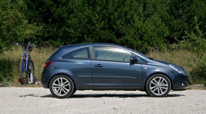 Tartó nélkül is 4 méter hosszú