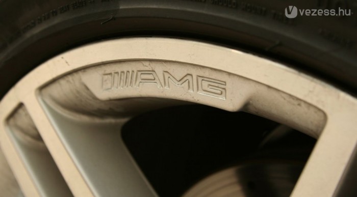 Jót tesz az autónak az AMG-csomag