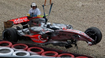 Hamilton balesete - videó!