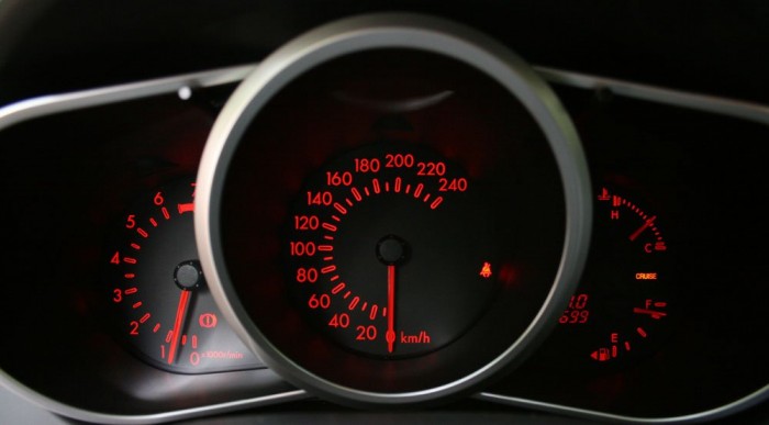 Vezettük: Mazda CX7 9 | Vezess 210-nél van leszabályozva