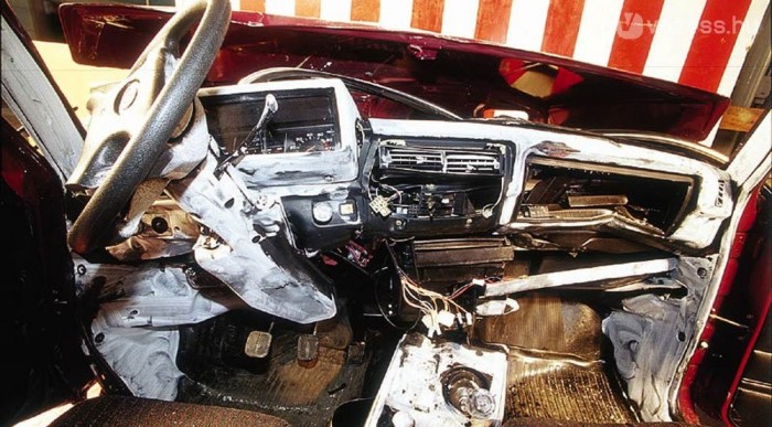 Ez elvileg egy autóbelső kellene legyen