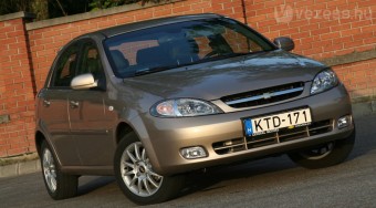 Teszt: Chevrolet Lacetti 2.0 D