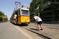 A legcsinosabb UV vezető éppen a váltóval küzd