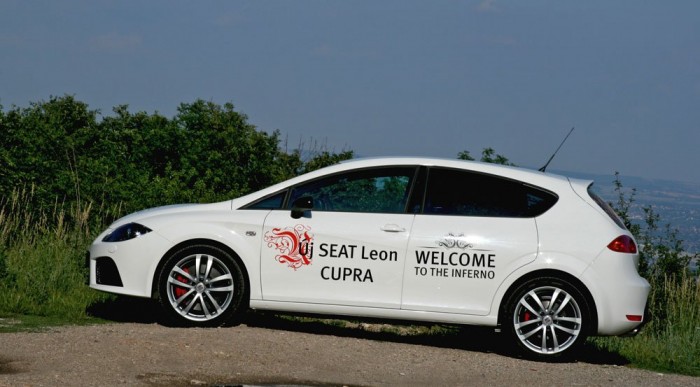 Hegynek fel is gyorsul