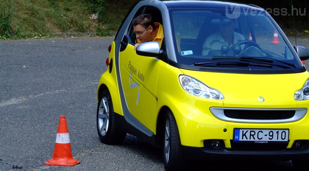 Valódi teszt: smart fortwo - Vezess