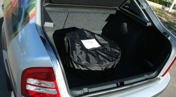 Bődületes a csomagtér, még a pótkerékkel együtt is tágas
