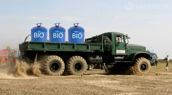 Zöld autókat a kormánynak!