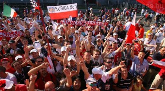 Lengyelek lepik el Magyarországot 