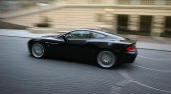 Búcsúzik James Bond autója