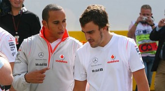 A McLaren rejtegeti a versenyzőit