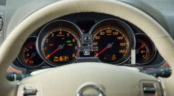 Részegbiztos tanulmányautó