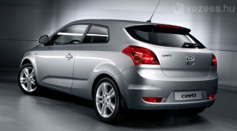 Kia cee'd hátulról