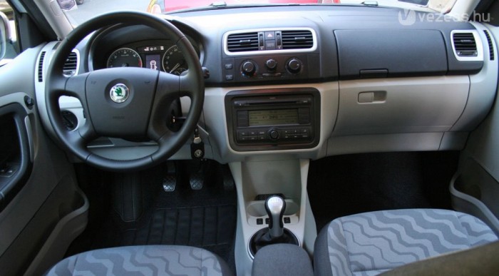 Böszme nagy műszerfala lett az egyterűsített Fabiának