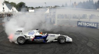 Vacsora a BMW sztárpilótáival