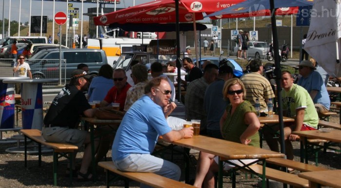 Csak a romlott kaja a bűn 3 | Vezess Valahol gond volt a kajával