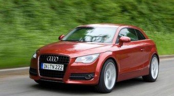 Októberben jön a mini-Audi