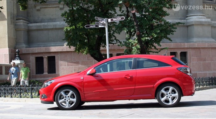 Ami turbós, csak jó lehet 9 | Vezess Erős és benzines, mégsem zabál