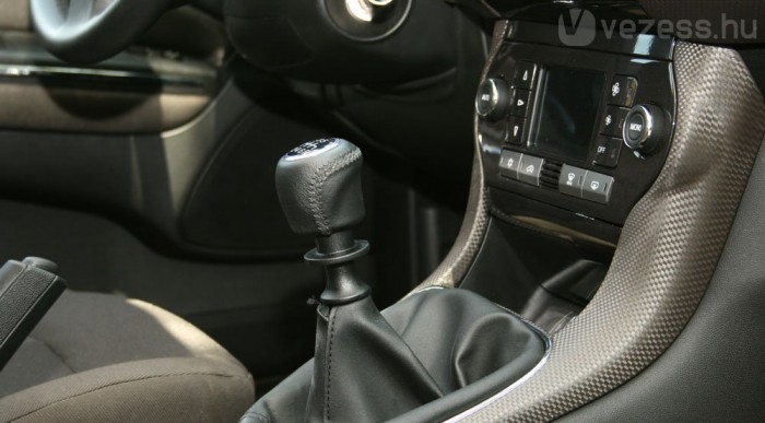 Lagymatag a hatos váltó