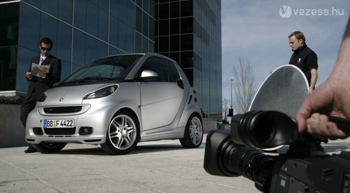 A smartra erősen buknak a melegek