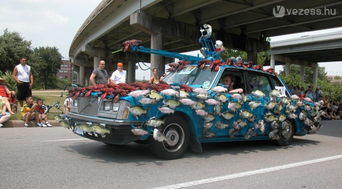 Markukban pirítják a mogyorót