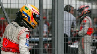 Összeültetik Alonsót és Hamiltont