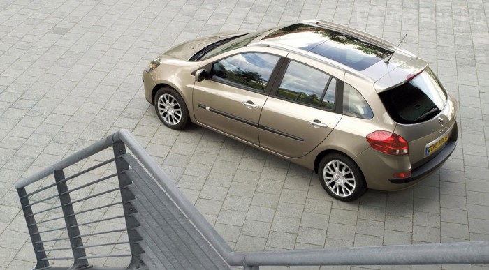 Üvegtető is lesz hozzá