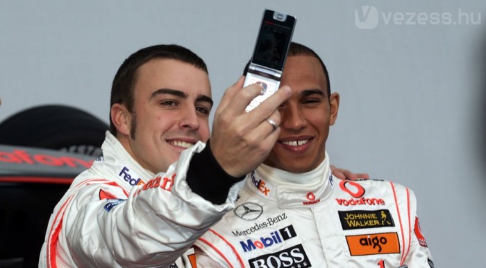 Szent a béke a McLarennél? 4 | Vezess A kezdetekben mindenki mosolygott