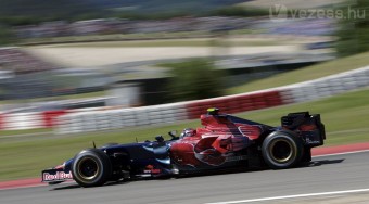 Speed Red Bull-pilóta lehet