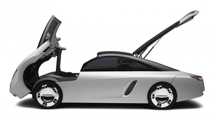 A gyerekek hátul, háttal utazhatnak