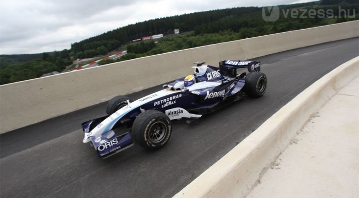 Rosberg jól teljesít a Williamsnél