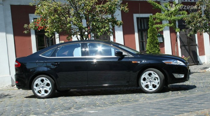 8,4 és 15 liter között fogyasztott