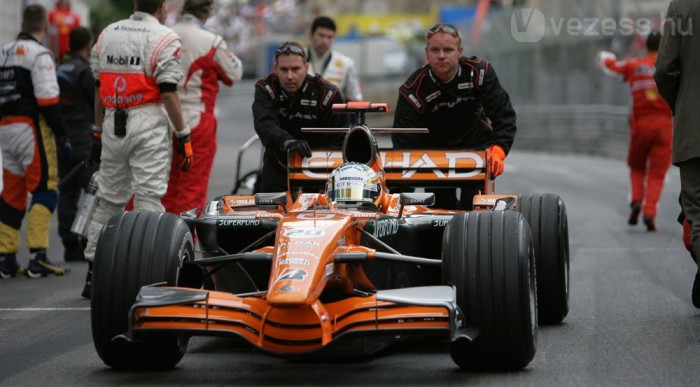 Bajban az F1 kiscsapatai 3 | Vezess Motor azért lesz benne