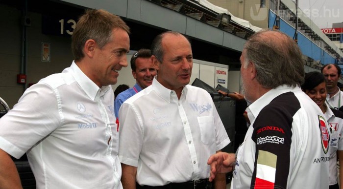 Richards korábban a Hondát vezette