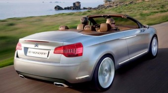 Kabrió C5-tel bővít a Citroën