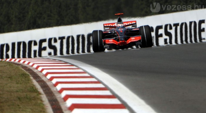 Nyerő Ferrarik, szerencsés McLarenek 6 | Vezess Alonsónak szernecséje volt