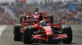 Nyerő Ferrarik, szerencsés McLarenek