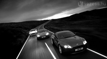 Odacsap az Aston Martin