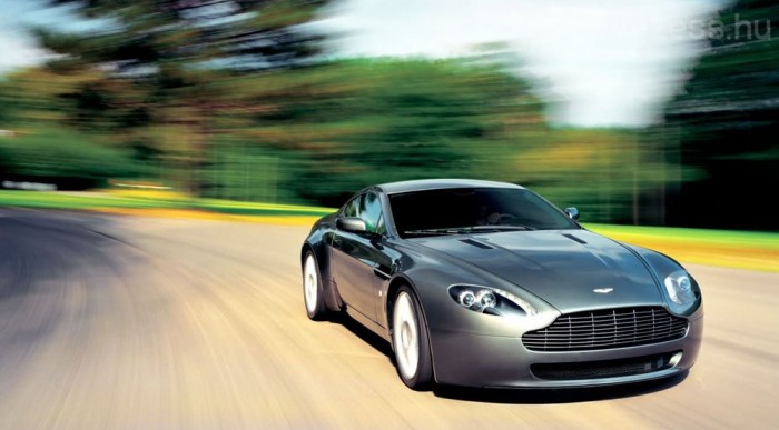 420 lóerővel az Audi R8-al is konkurál