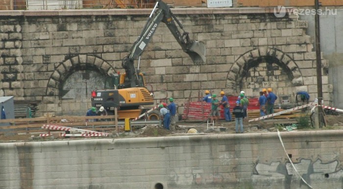 Sztrájk, dugó, szívás 7 | Vezess Nem lesz kész az alsó rakpart becsöngetésig