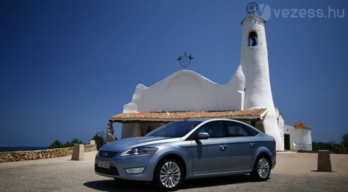 Gondolkodó futómű a Mondeóban