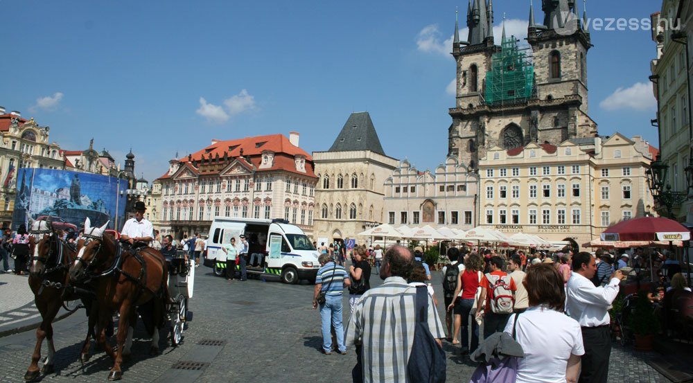 Ehun az Óvárosi tér