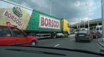 Kitiltanák a kamionokat Budapestről