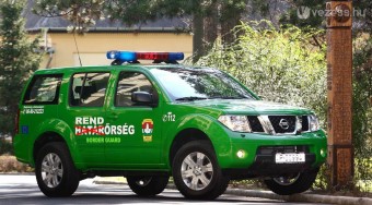 Zöld rendőrautók januártól