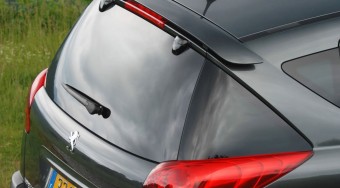 Nem vicc: autófóliázó kupa!