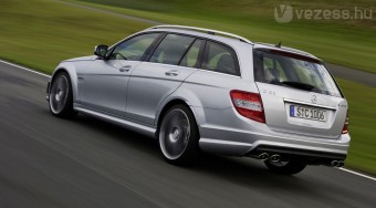 460 lovas kombi a Mercitől